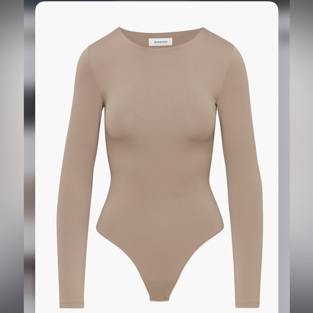 SOLD - aritzia longsleeve bodysuit